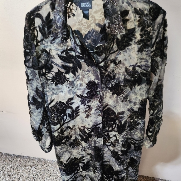 Donna Embossed & Embellished Velvet Sheer Long Sleeve Sz. M Jacket - Picture 3 of 8